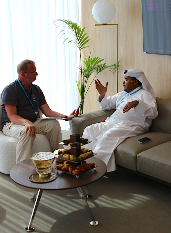Abdulrahman bin Abdullatif al-Mannai im Interview mit unserem Fotografen Ton
